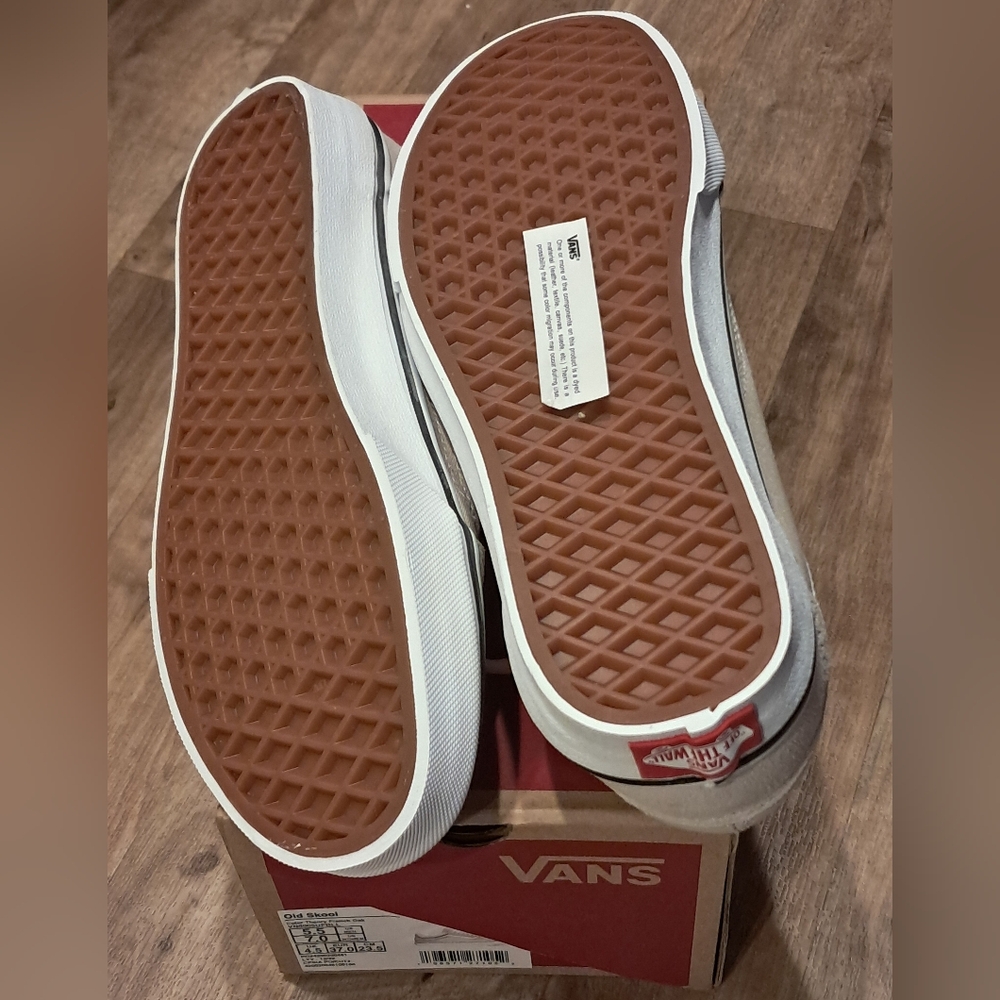 Unused Vans Adult Sneakers - Cream and White - Picture 2 of 5